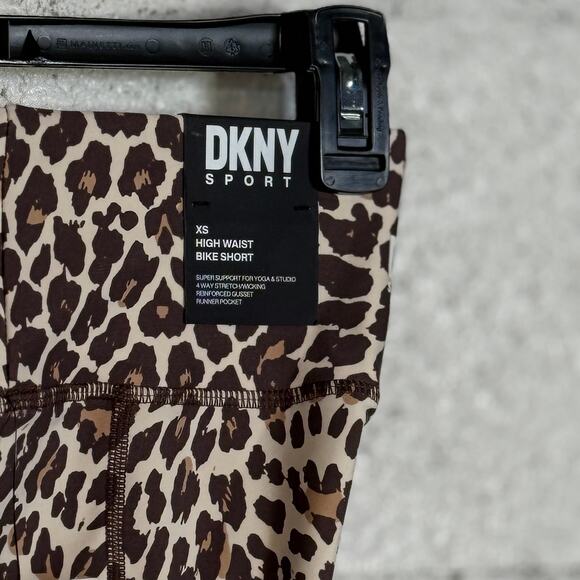 Dkny Sport Women's Mid Rise Bike Shorts - Natural Cheetah XS - Picture 4 of 9